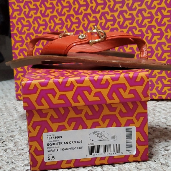Tory Burch sandal - Picture 1 of 3